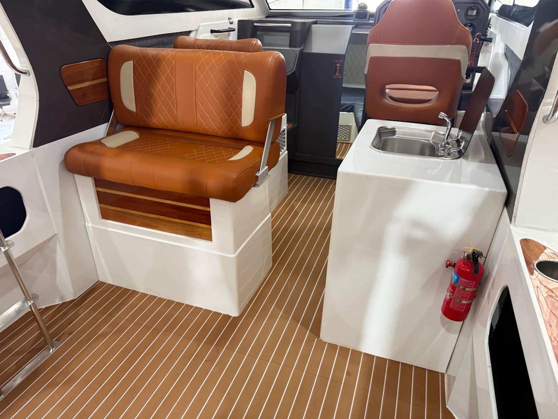 Outrunner F7NINE cabin seating and galley